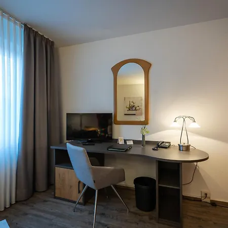 Pfaelzer Hof Gmbh בראונשווייג